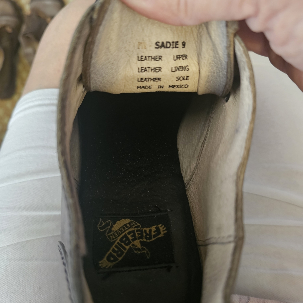 Freebird Leather Flats - Black and Cream